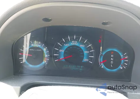 2012 Ford Fusion S z USA, uszkodzony, nr VIN 3FAHP0GA2CR138002